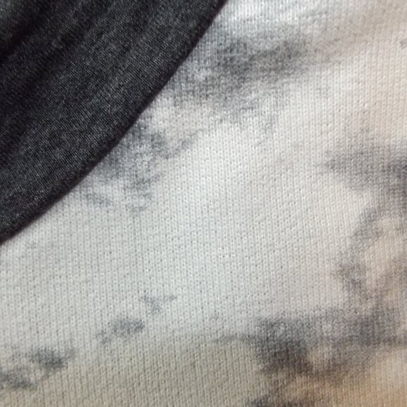 Gently Used Sweet Lovely Boutique Jersey 1XL - Picture 4 of 4